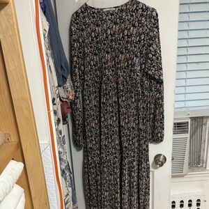 Black Floral Long Sleeve Maxi Dress